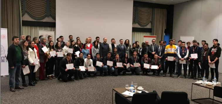 Genç Fikirler Yarışıyor Etkinliğinde Öğrenciler Konusunda Uzman Mentörlerle Buluştu